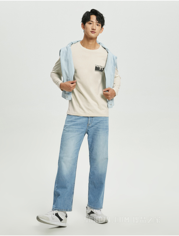 Calvin Klein 22秋冬新款男士时尚纯棉交叠刺绣印花透气长袖T恤J322331