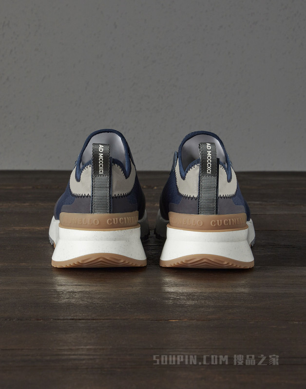 蜂巢织物和皮革拼接运动鞋 蜂巢织物和皮革拼接运动鞋