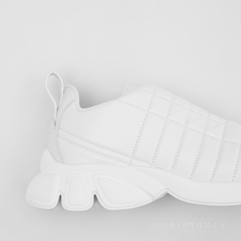 绗缝皮革经典运动鞋 (中调白) - 女士