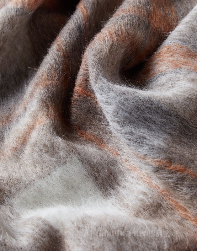围巾 苏格兰格纹围巾，羊驼毛和初剪羊毛混纺材质