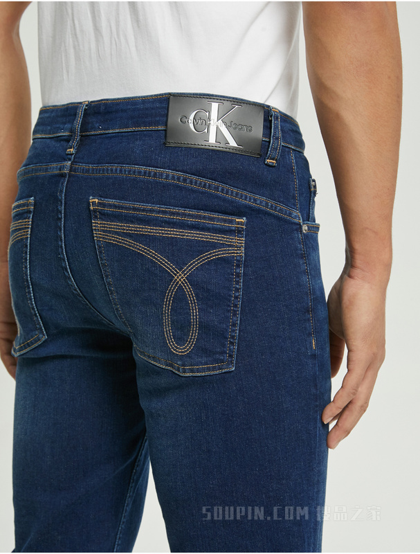 Calvin Klein 22早秋新款男士时尚合体高弹力深蓝色水洗牛仔裤J320955
