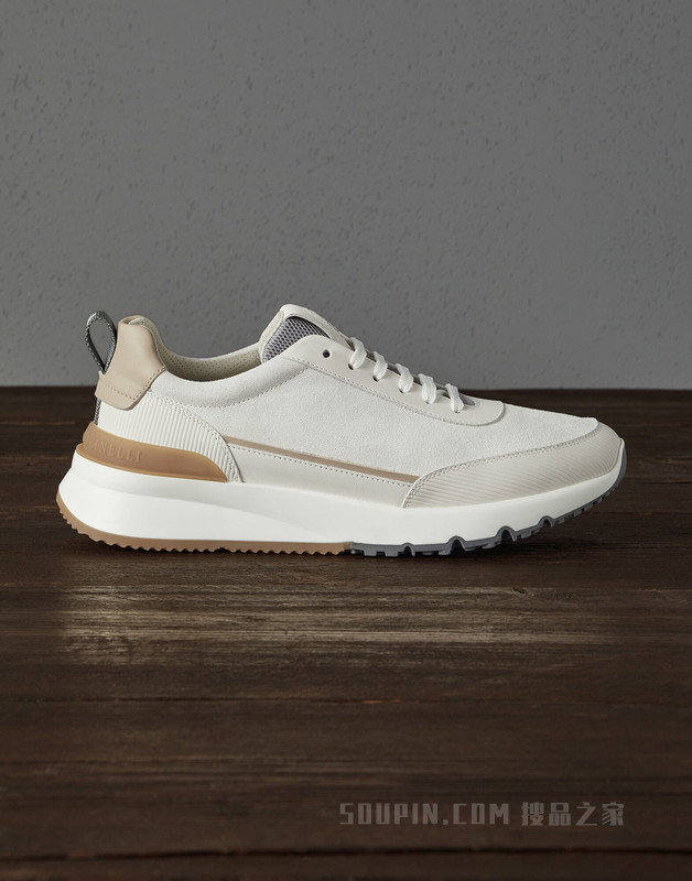 麂皮、小牛皮运动鞋 水洗麂皮配条纹小牛皮运动鞋