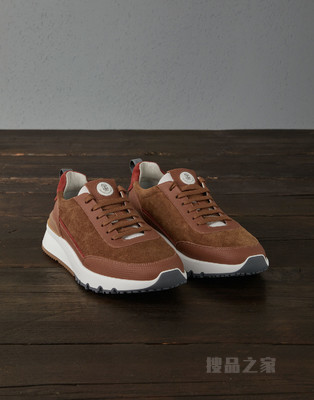 麂皮、小牛皮运动鞋 水洗麂皮和打孔小牛皮拼接运动鞋