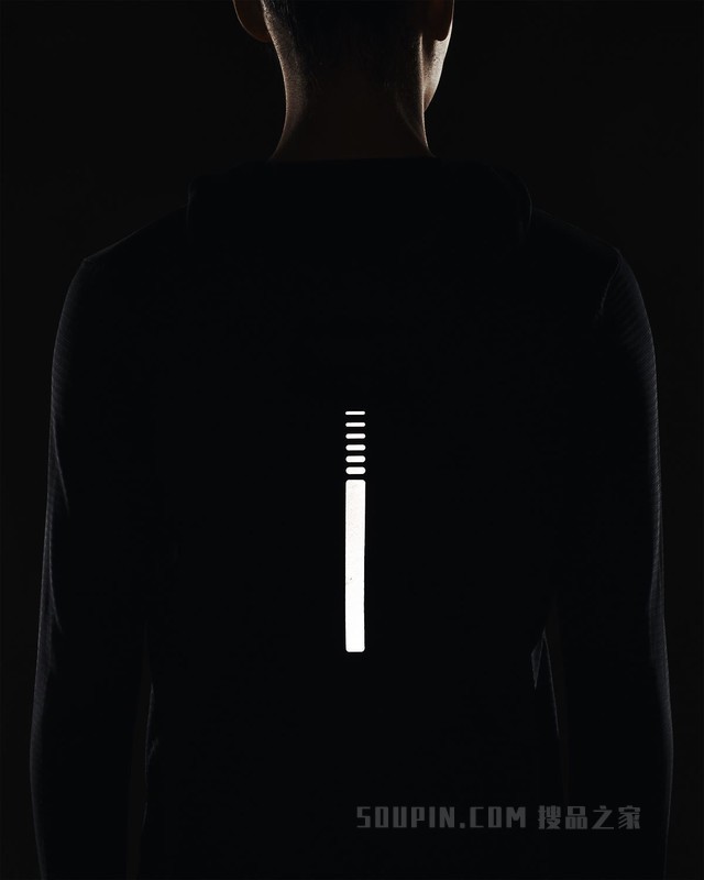 女士UA IntelliKnit Wind连帽上衣