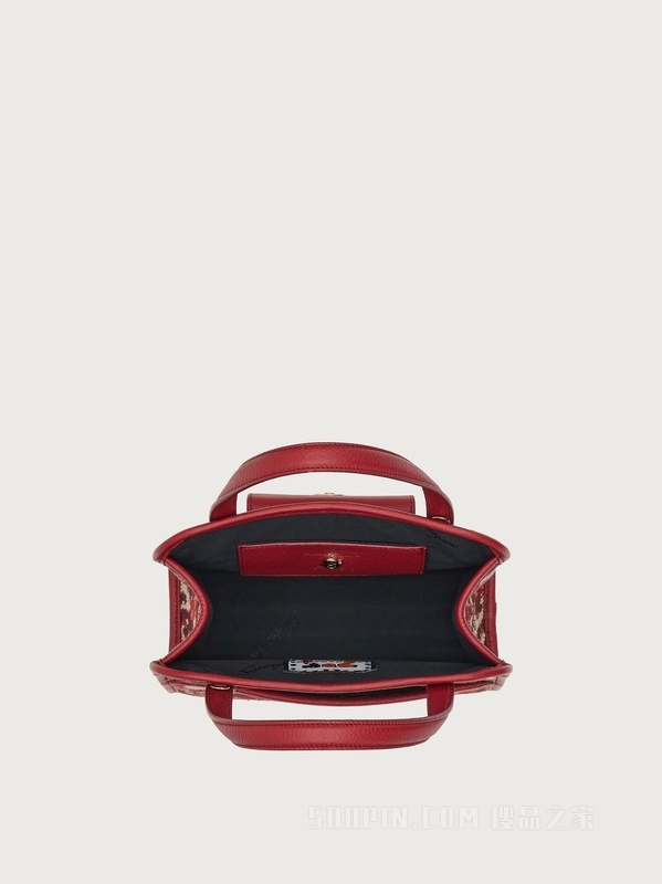 FERRAGAMO标志性迷你包