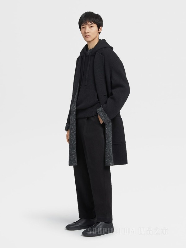 黑色 Oasi Cashmere 大衣