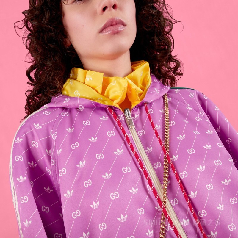adidas x Gucci联名系列双面可穿夹克 紫色和黄色