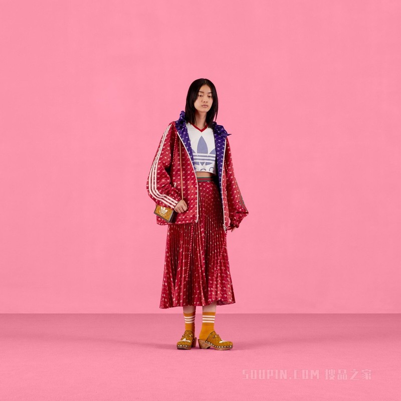 adidas x Gucci联名系列双面可穿夹克 蓝色和红色
