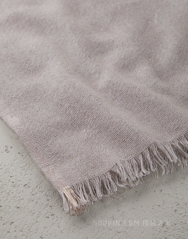 羊绒和亮丝绸料围巾 钻亮羊绒和丝混纺围巾