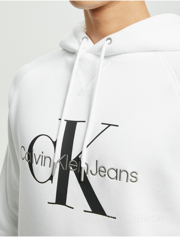 Calvin Klein 22秋冬新款男士时尚刺绣印花LOGO连帽加绒卫衣J322332
