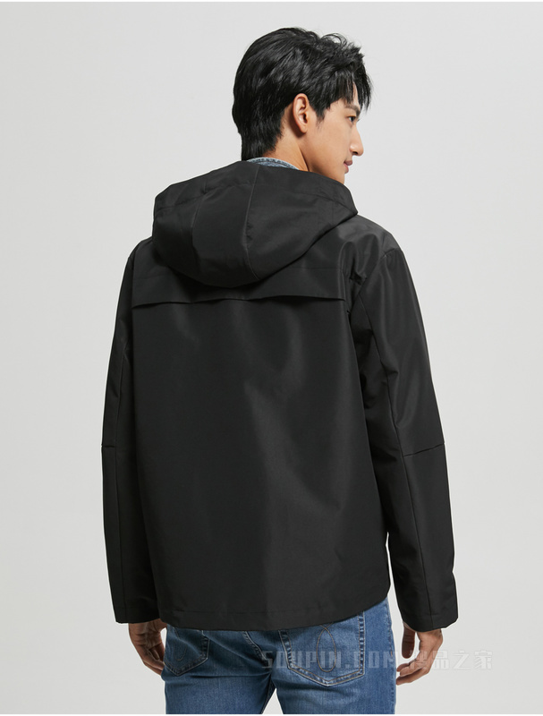 Calvin Klein 22早秋新款男士简约LOGO贴片立领连帽单夹克J322319