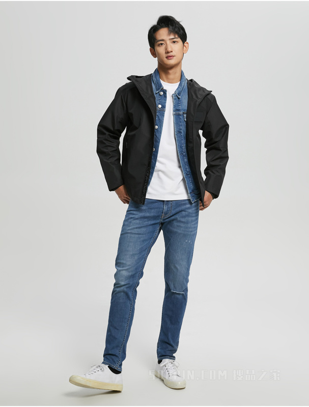 Calvin Klein 22早秋新款男士简约LOGO贴片立领连帽单夹克J322319