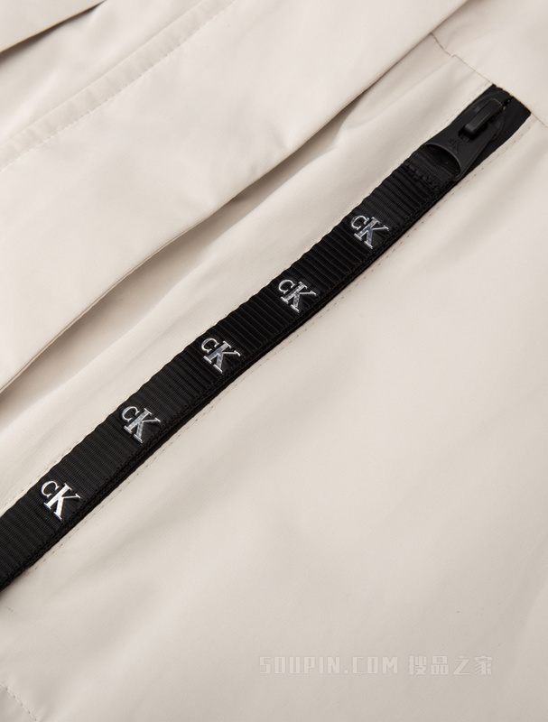 Calvin Klein 22早秋新款女士休闲多口袋LOGO织带抽绳连帽单夹克J219972