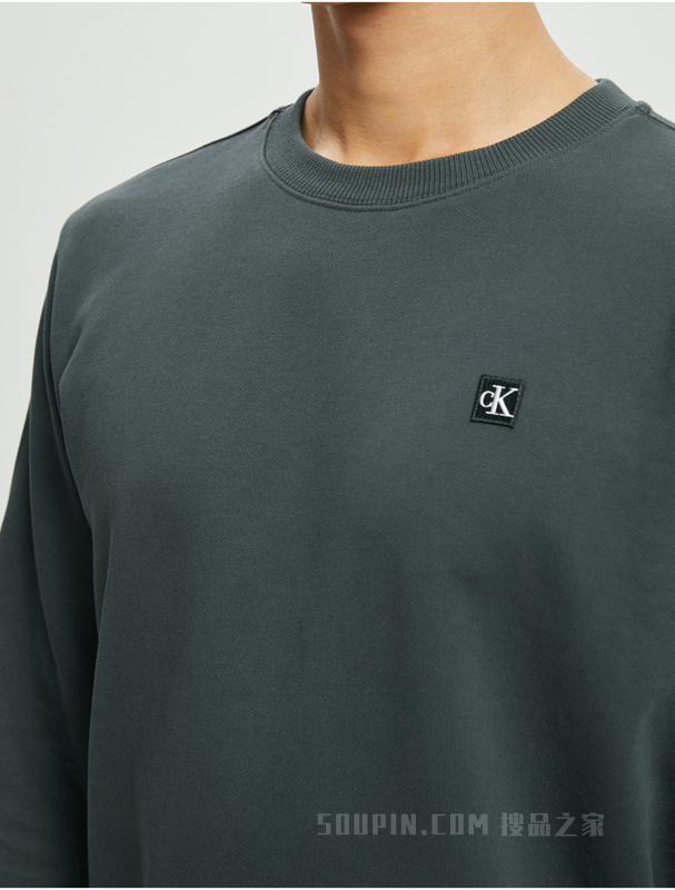 Calvin Klein 22秋冬新款男士休闲圆领纯棉LOGO刺绣方标套头卫衣J320775