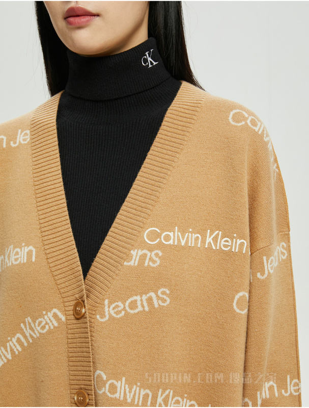 Calvin Klein 22秋冬新款女士休闲LOGO提花纽扣羊毛毛衣针织开衫J219942