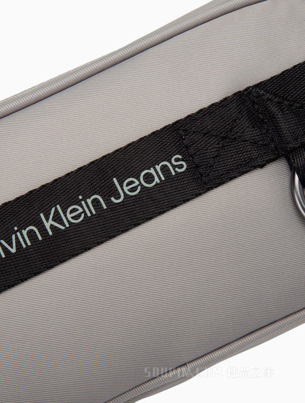 Calvin Klein 22秋冬新款男士时尚LOGO织带调节插扣腰包HH3521