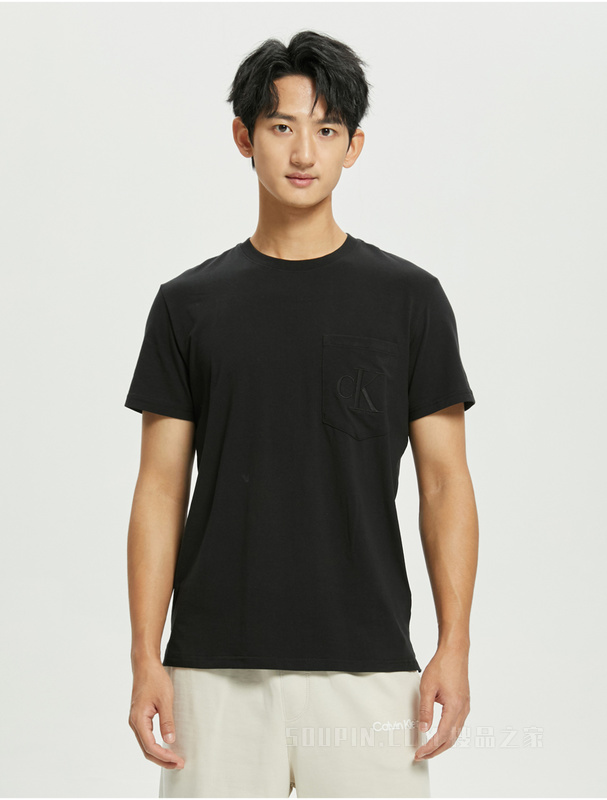 Calvin Klein 22春季新款男士休闲圆领顺色刺绣LOGO透气短袖T恤ZM01891