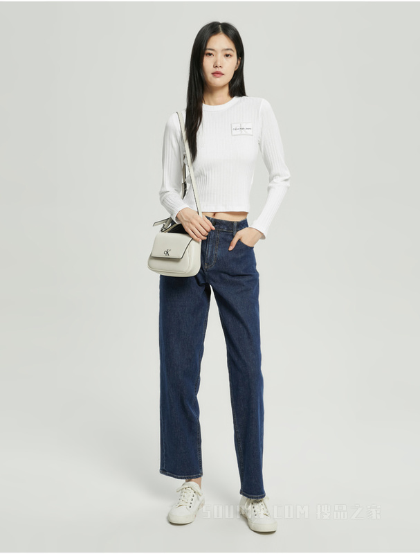 Calvin Klein 22秋冬新款女士时尚舒适圆领LOGO绣片修身长袖T恤J220491