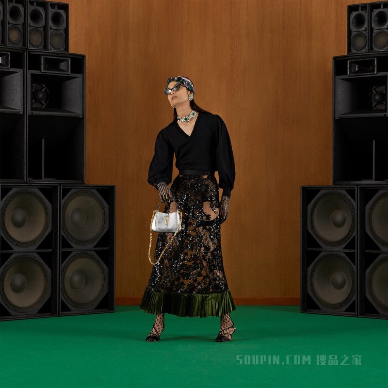 超细羊毛毛衣 黑色