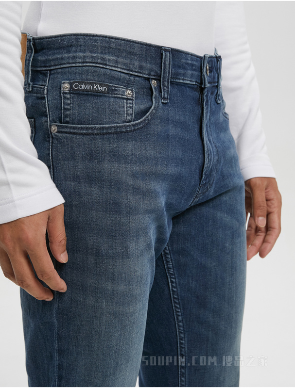 Calvin Klein 22早秋男士时尚修身LOGO贴片拉链微弹水洗牛仔裤40KC743