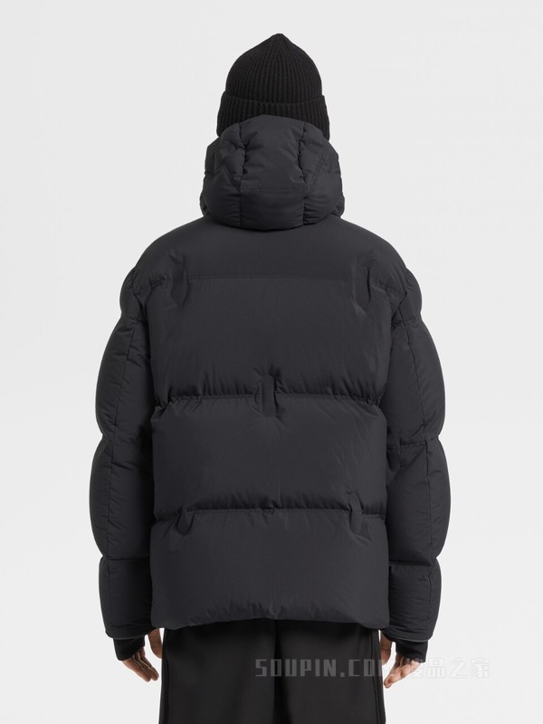尼龙羽绒填充叠层连帽短夹克