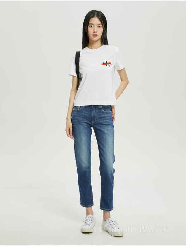 Calvin Klein 22秋冬新款女士时尚纯棉透气醒目LOGO圆领短袖T恤J220492