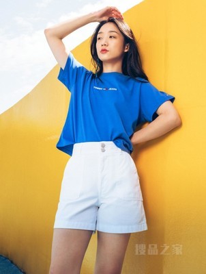 春夏女装街潮纯棉字母刺绣短款透气圆领短袖T恤DW0DW10057