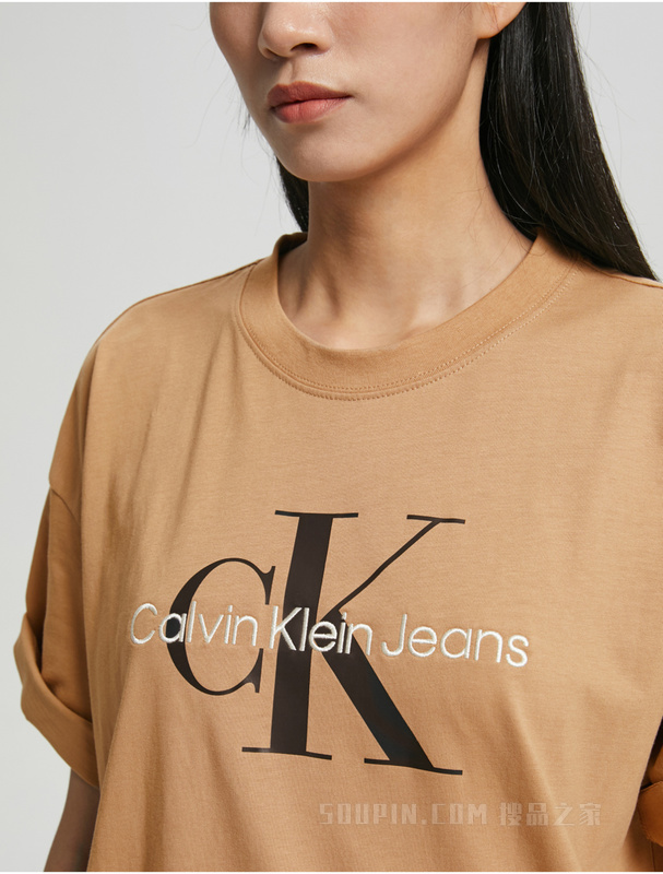 Calvin Klein 22早秋女士时尚男友风交叠LOGO纯棉透气短袖T恤J219948