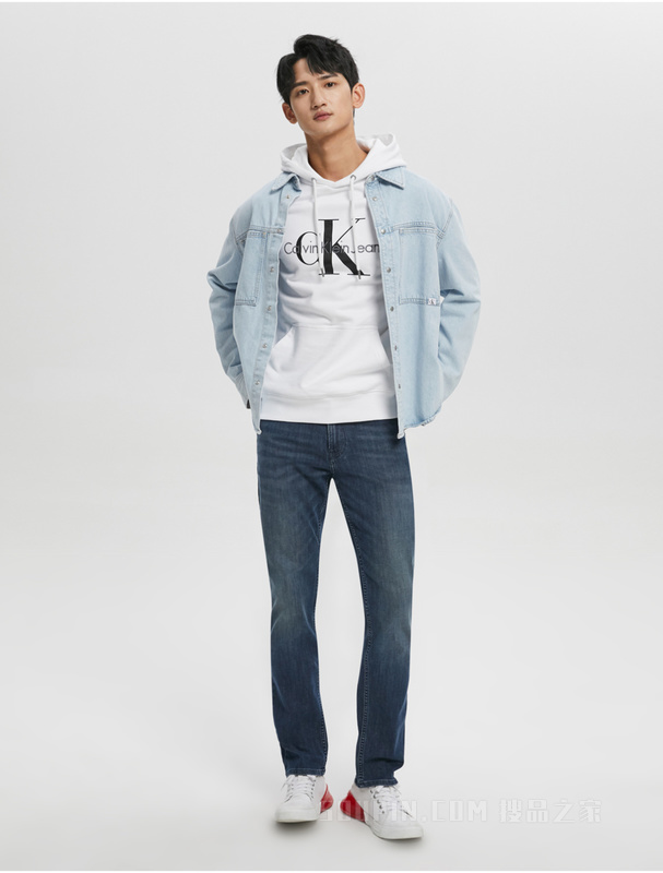 Calvin Klein 22早秋新款男士时尚交叠LOGO纯棉连帽加绒卫衣ZM02079