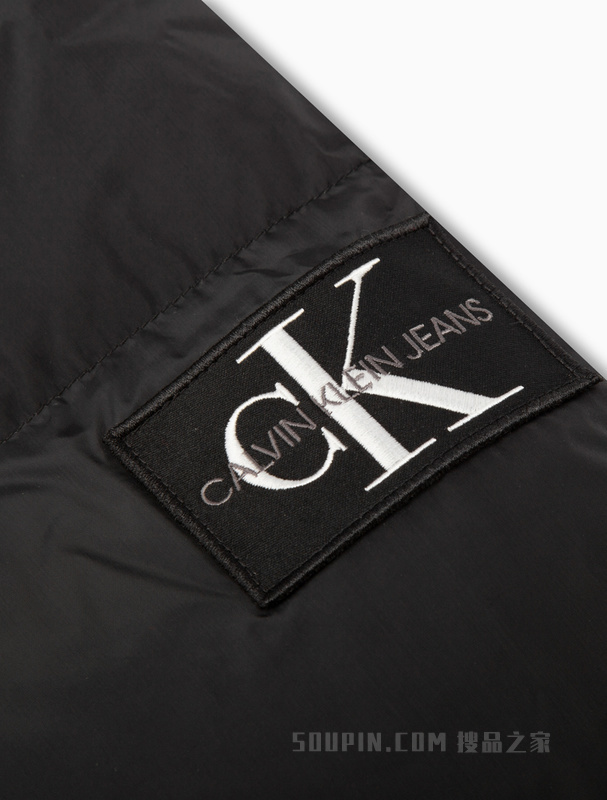 Calvin Klein 22早秋男士时尚交叠LOGO可卸连帽绗缝保暖羽绒服ZM02029