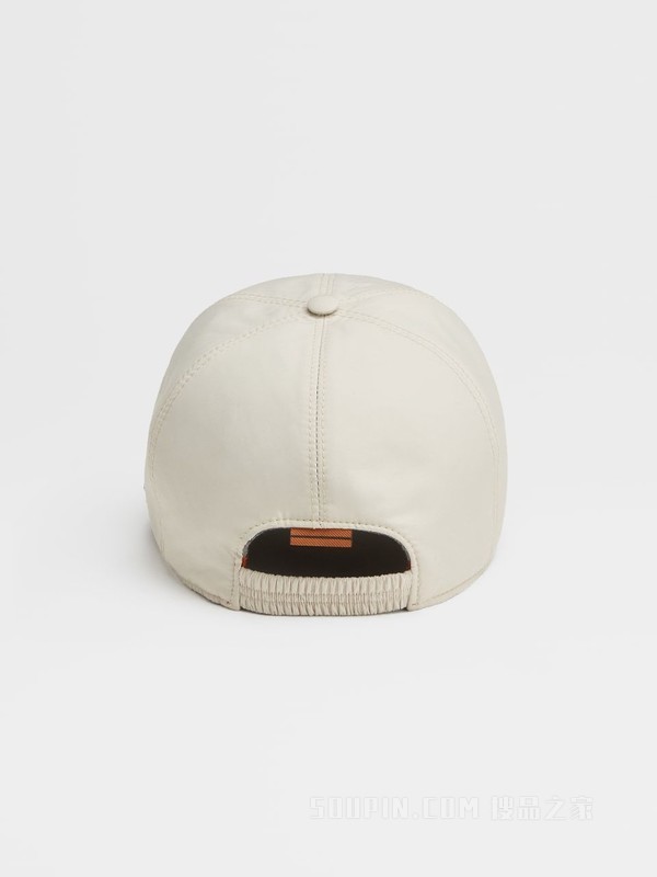 Zephyr 白色高科技面料棒球帽