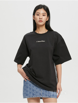 Calvin Klein 22春夏男女情侣中性时尚印花LOGO透气短袖T恤J400195