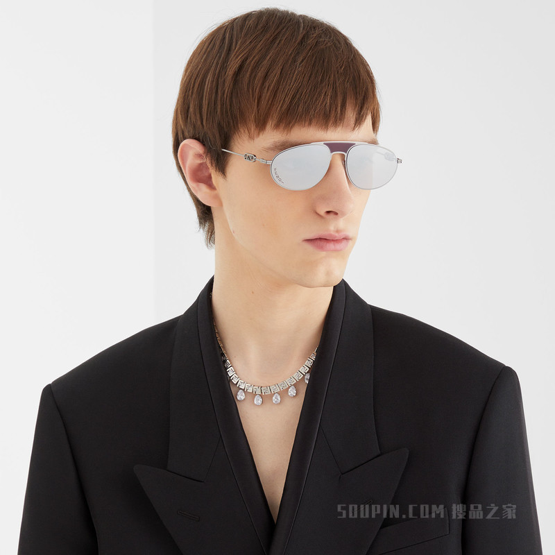 Fendi O’Lock 灰色太阳镜