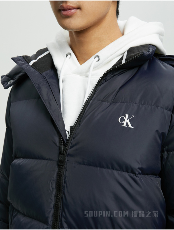 Calvin Klein 22早秋男士时尚交叠LOGO可卸连帽绗缝保暖羽绒服ZM02027