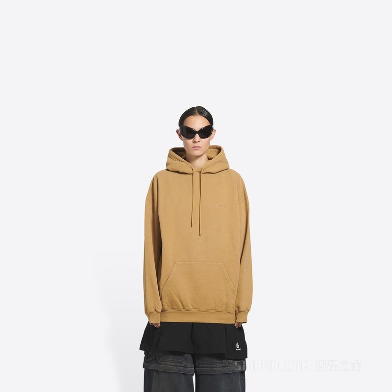 BB CORP中等剪裁连帽卫衣