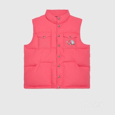 The North Face x Gucci联名系列羽绒马甲 深粉红色