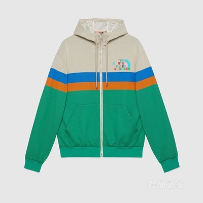 The North Face x Gucci联名系列兜帽夹克 象牙白色和绿色