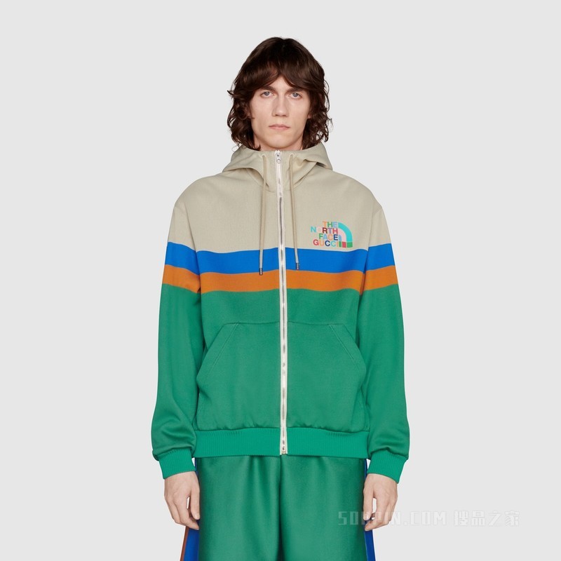 The North Face x Gucci联名系列兜帽夹克 象牙白色和绿色