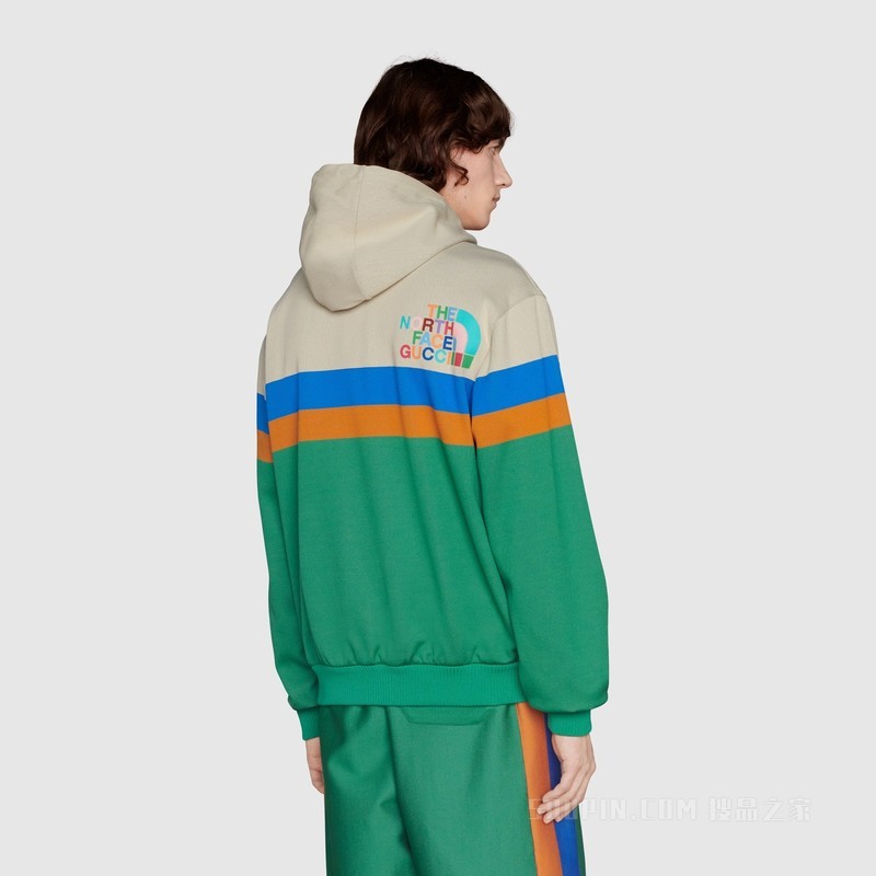 The North Face x Gucci联名系列兜帽夹克 象牙白色和绿色