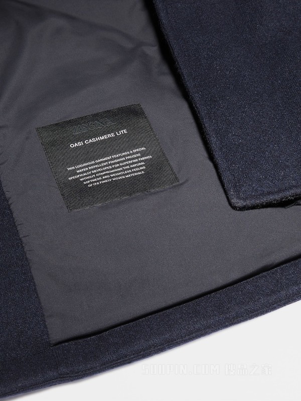 海军蓝 Oasi Cashmere Lite 针织填充派克大衣