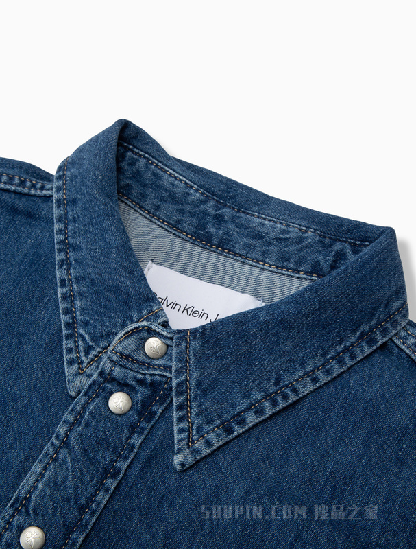Calvin Klein 22秋冬新款女士时尚纯棉LOGO织标翻领牛仔衬衫J219343