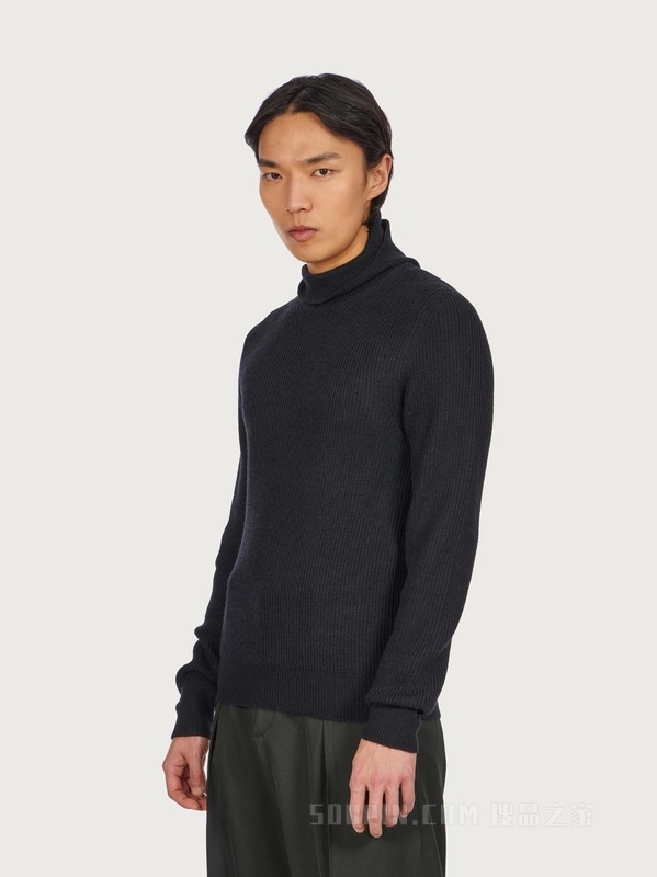 半高领连帽毛衣