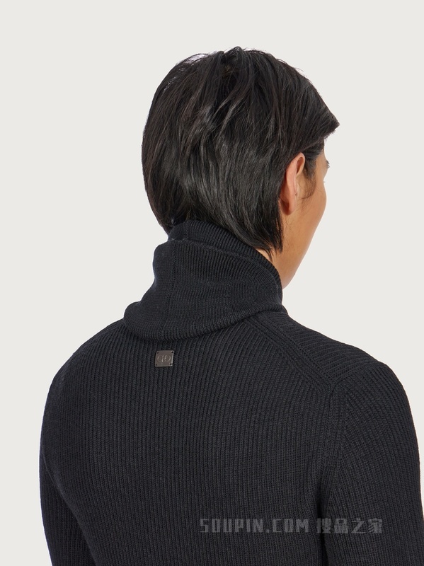 半高领连帽毛衣