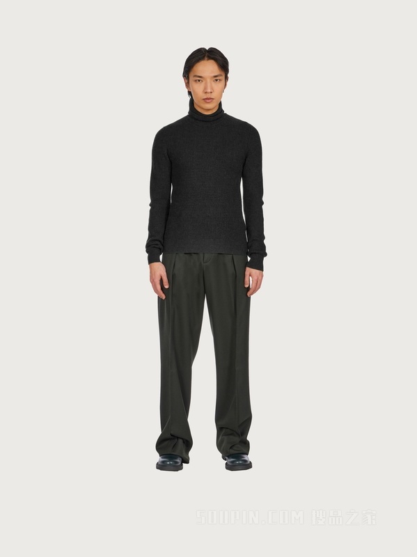 半高领连帽毛衣