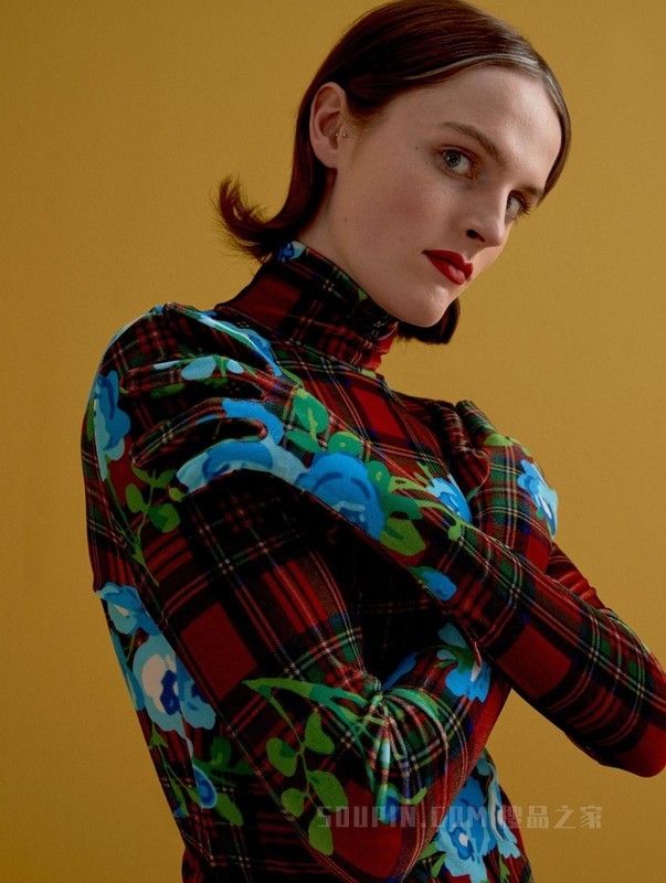 22新款秋女装印花绒面连手套高领长袖上衣36978