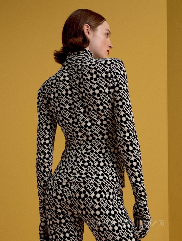 22新款秋女装半高领绒面连手套打底上衣36976