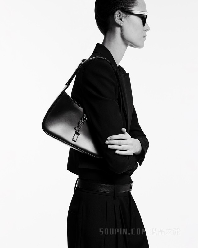 LE 5 À 7光滑皮革HOBO手袋