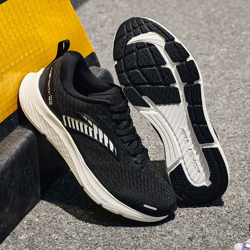 安踏跑步系列公路99男子跑鞋