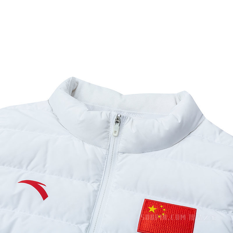 【安踏冠军健身训练系列】安踏女子国旗款羽绒马甲