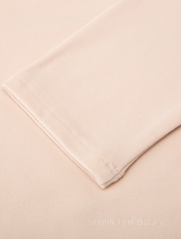 Calvin Klein 22秋冬女士简约大圆领轻盈柔滑打底舒适保暖内衣QS6894AD